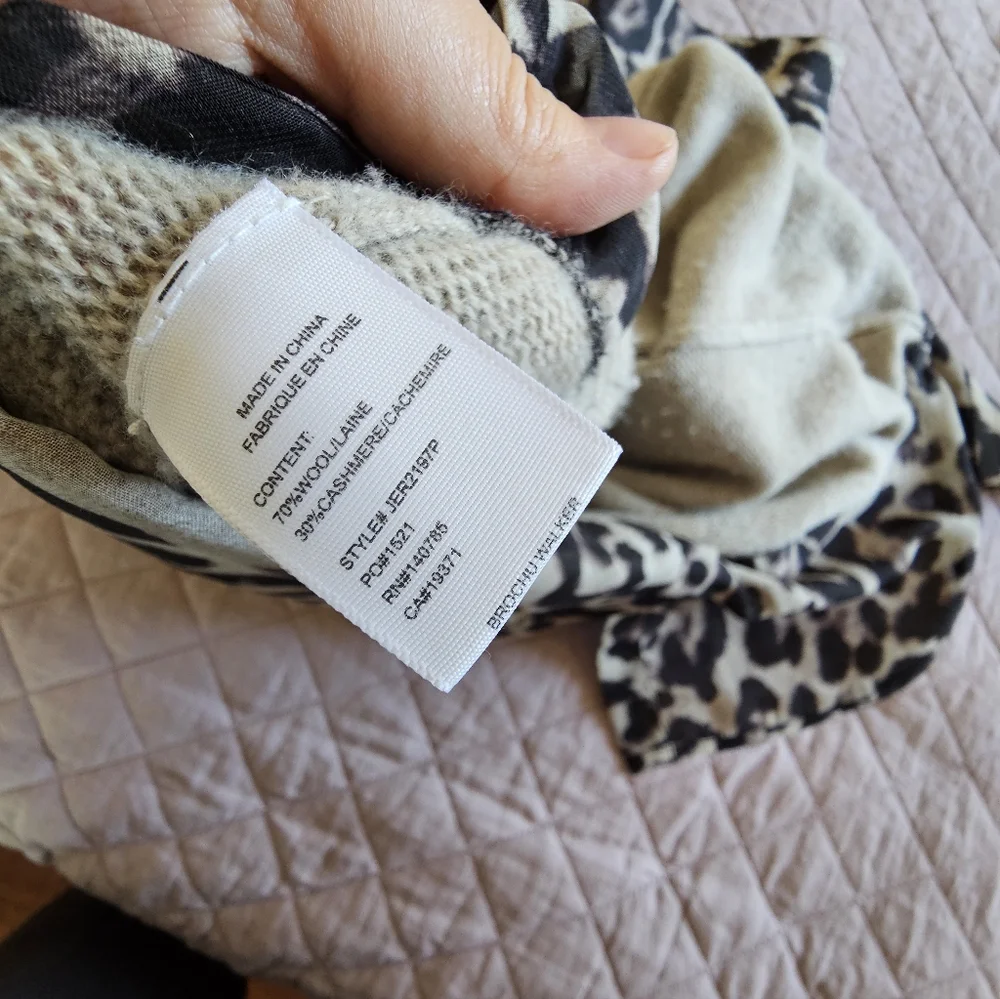 Brochu Walker Alum V-Neck Layered Animal Print Wool‎ Cashmere Blend Sweater sz M